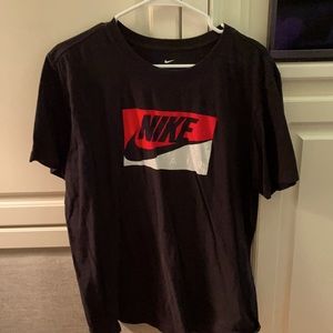 NIKE MENS L T SHIRT